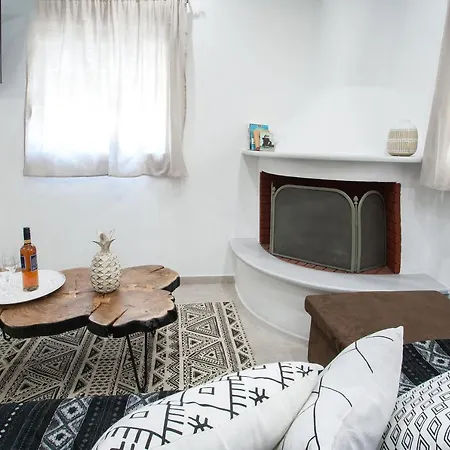 Bohemian Townhouse * Skiathos-Stadt